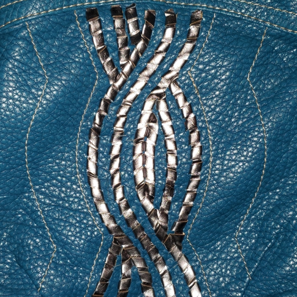 Purse - Picture 2 of 3